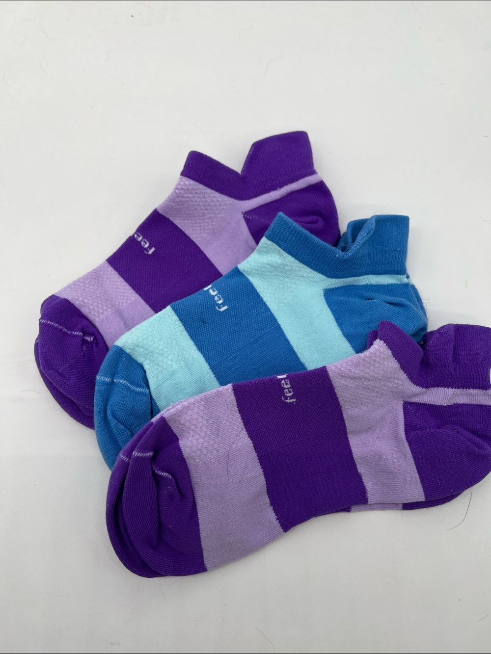 NBW Feetures High Performance Ultra Light Sock - No Show Socks- Medium